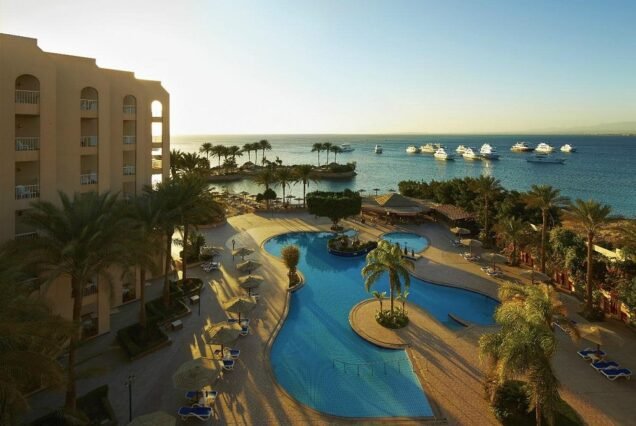 7 Days Hurghada Marriott Beach Resort (All Inclusive) Including Hurghada Morning or Sunset Sights Guided Tour with Shopping